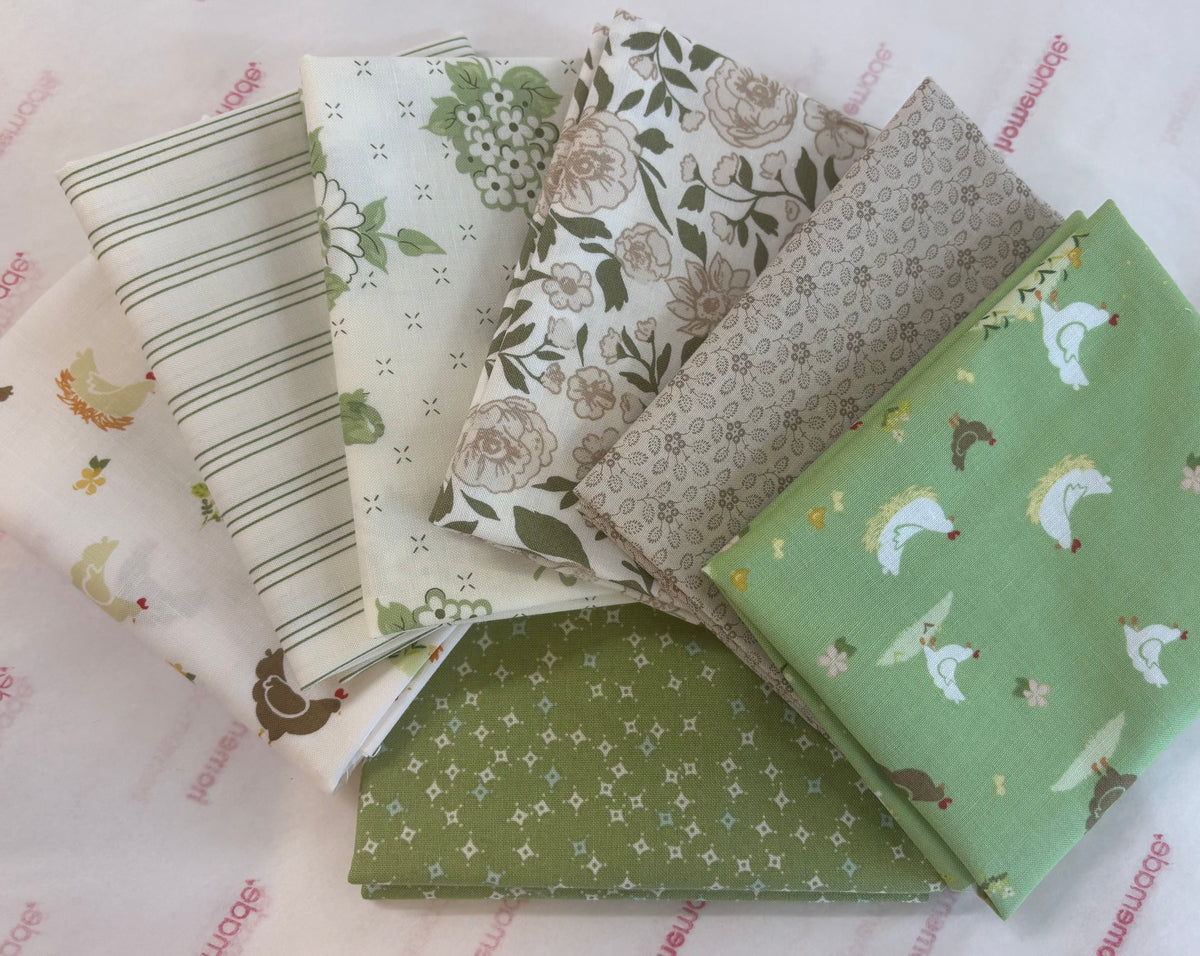 7 Fat Quarter Bundle - Green Printed Fabrics