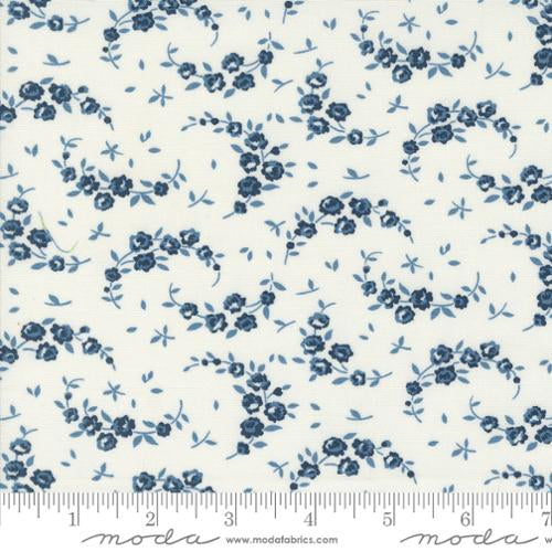 Shoreline - Cream/Navy Flowers