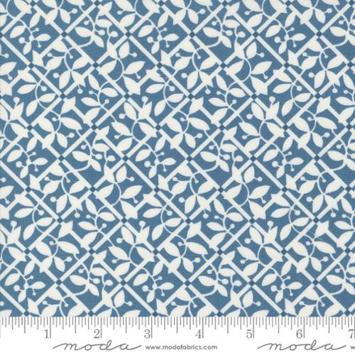 Shoreline - Medium Blue/Squares