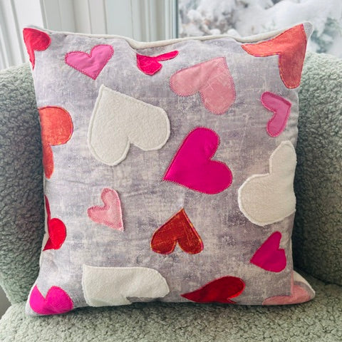 In-Store: Appliqué Heart Pillow
