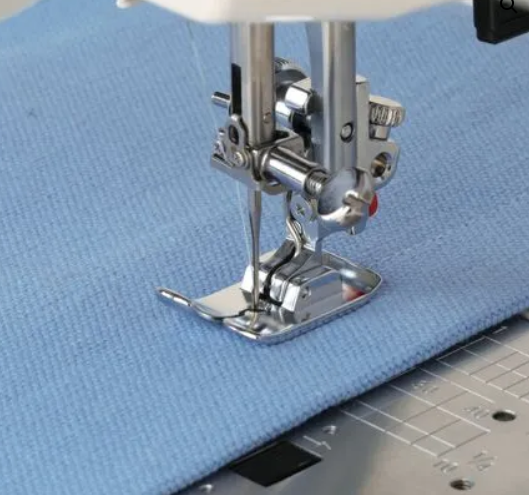 Janome Straight Stitch Foot for Horizontal Rotary Hook Models